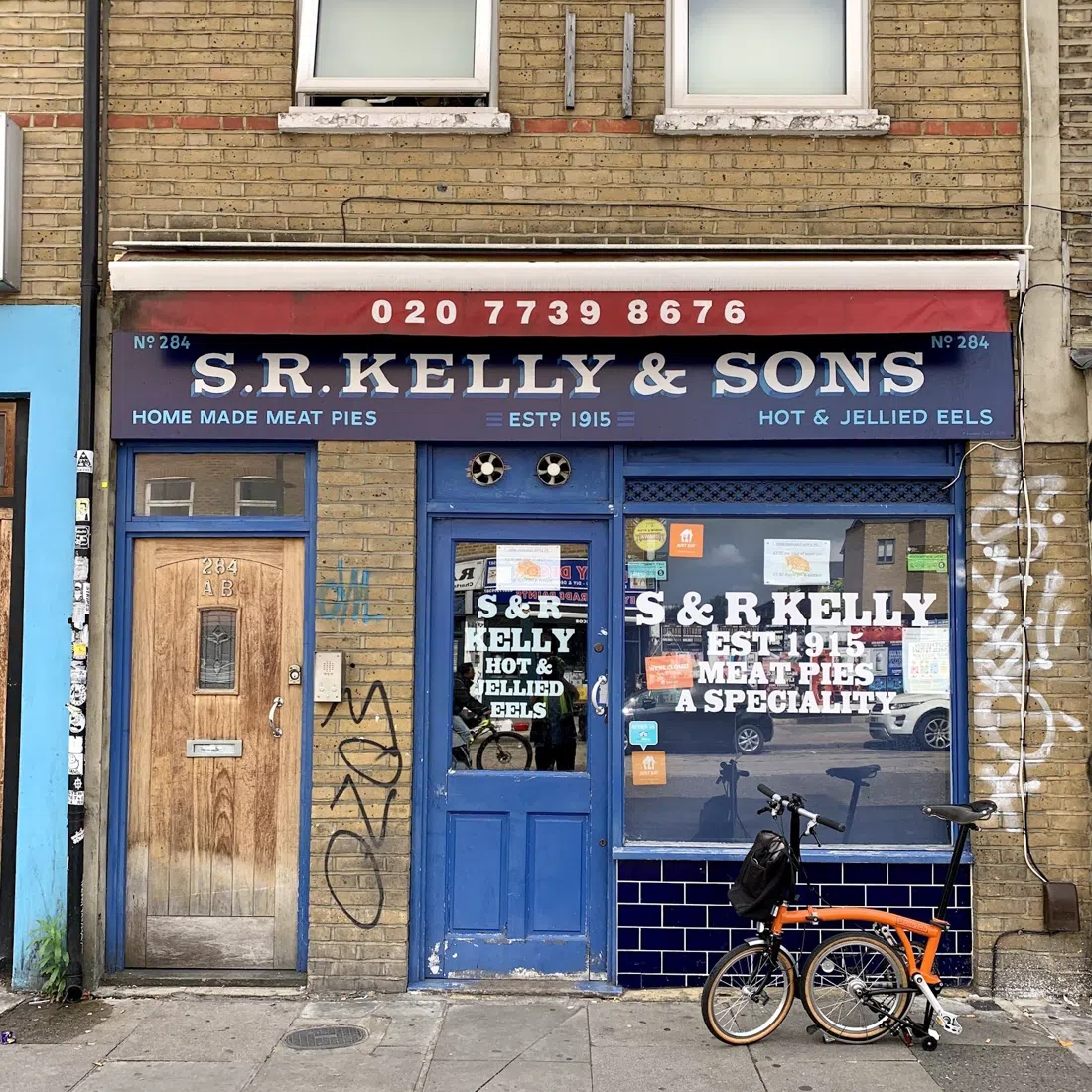 S & R Kelly & Sons (Bethnal Green Road), Londres