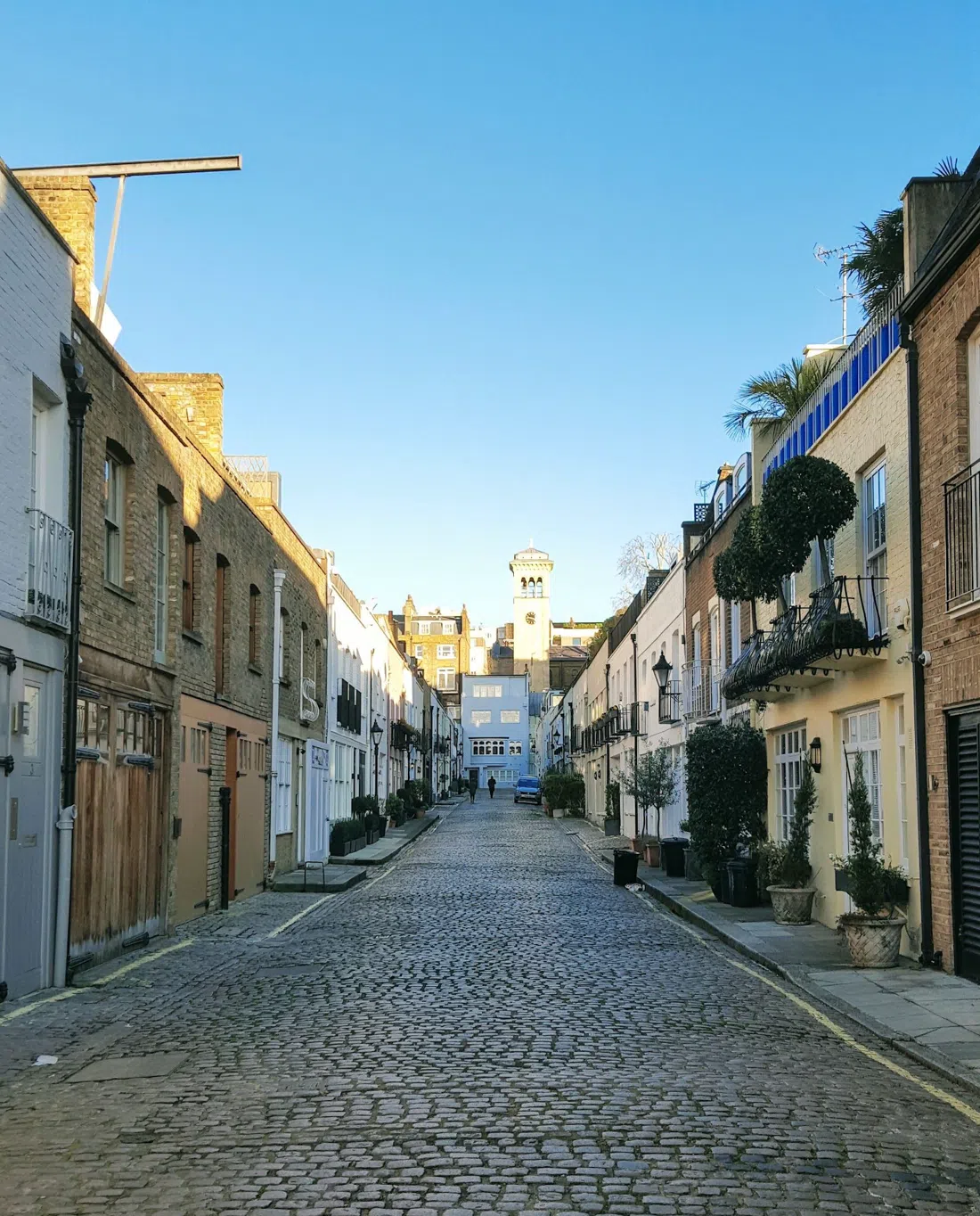 Ennismore Gardens Mews, London
